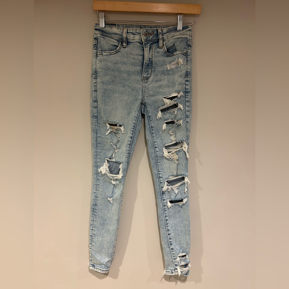 American Eagle Next Level Stretch. Size 4 short